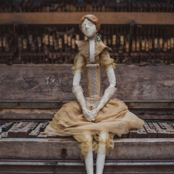 "Танцовщица" на выставке "Куклы с характером. Четвертая высота"