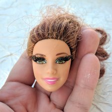История одной головы Барби