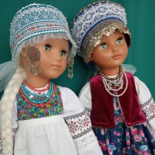 «Во всех ты, душенька, нарядах хороша!..» Две сестрицы - на выданье девицы