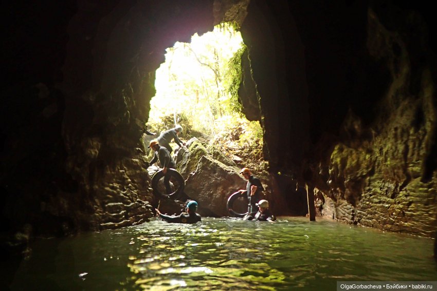 О Новой Зеландии. В пещере