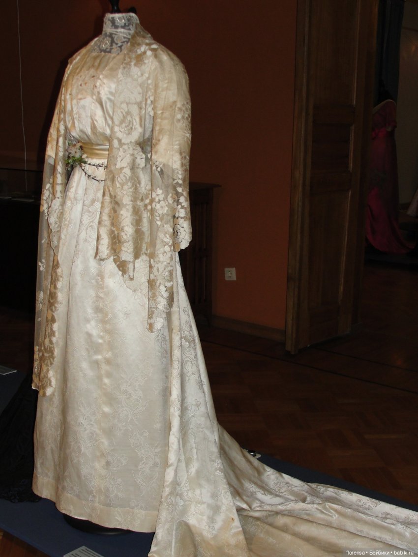 Выставка "Женская мода с стиле модерн". Часть 2