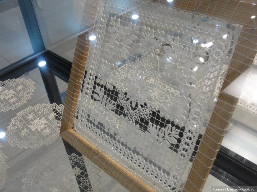 В кружевном лесу — Культура