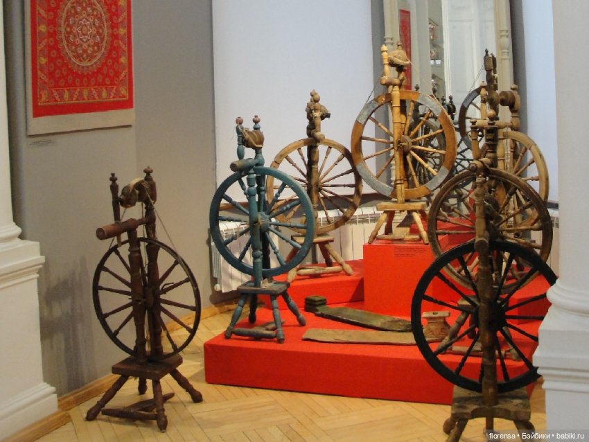 Святки, прялки да колядки