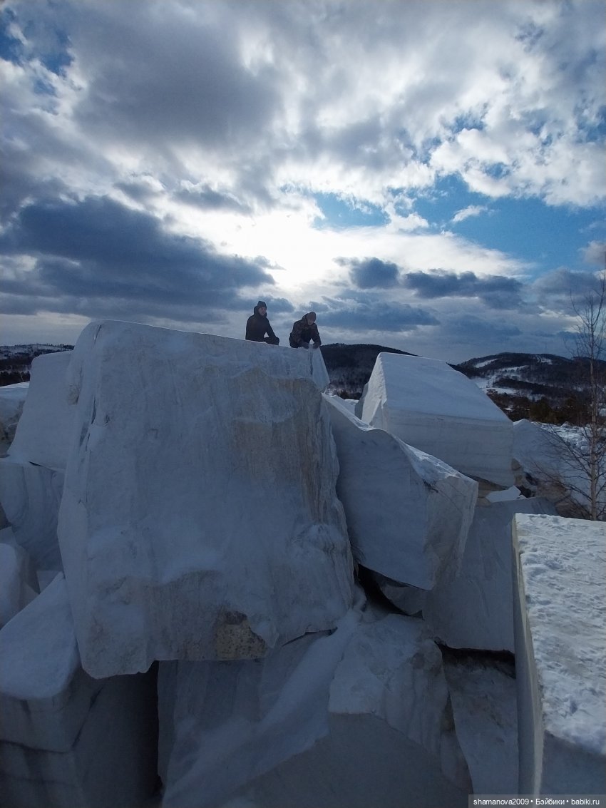 Поездка на Мраморный карьер в Бугульдейке и на Хивусах вокруг Ольхона (Байкал) (фото 8)