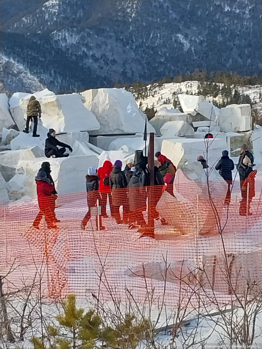Поездка на Мраморный карьер в Бугульдейке и на Хивусах вокруг Ольхона (Байкал) (фото 4)