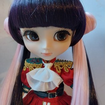 Пуллип Уесака Сумирэ (Pullip Uesaka Sumire)