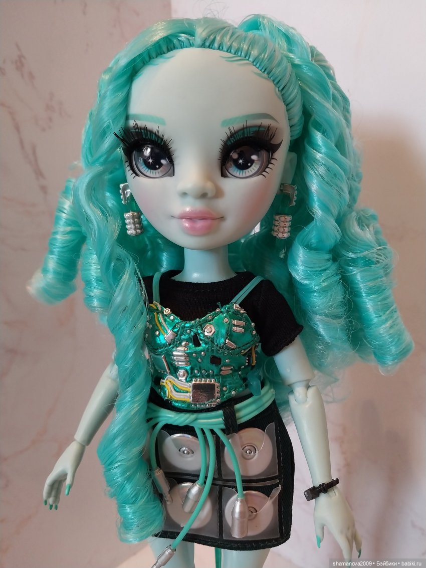 Ванесса Рейнбоу Хай (Rainbow High) и другие новенькие (фото 6)