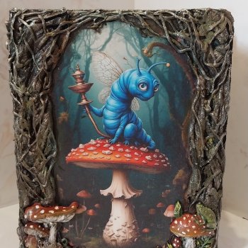 Шкатулка по мотивам Алисы в стране чудес