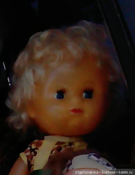 кукла справа сзади