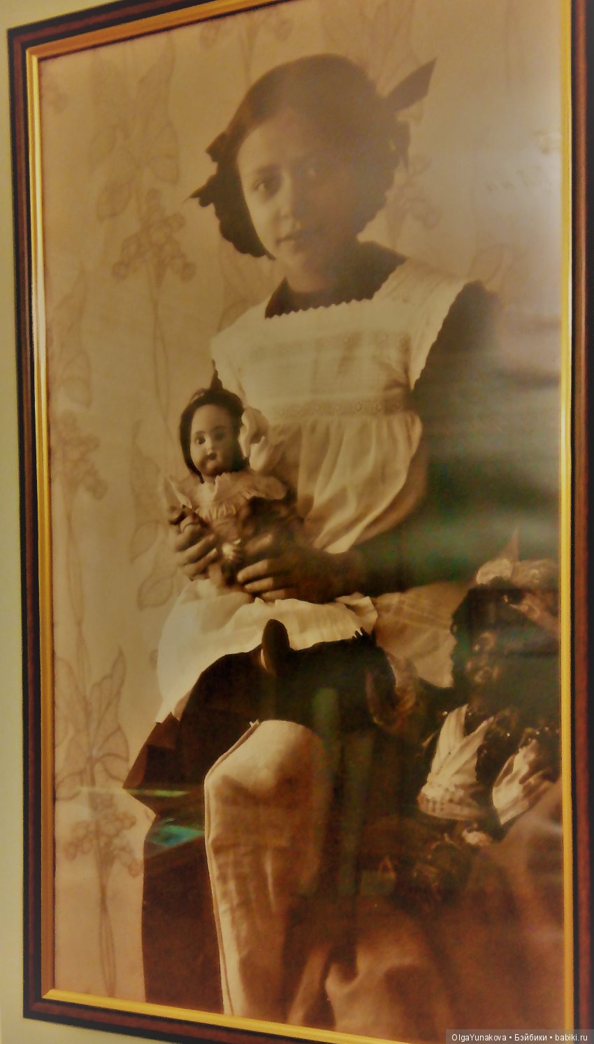 портрет с куклой