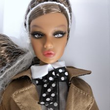 Sun-kissed Поппи Паркер