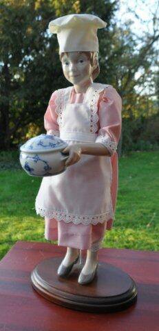 7 кукол от датской фарфоровой мануфактуры Bing & Grøndahl