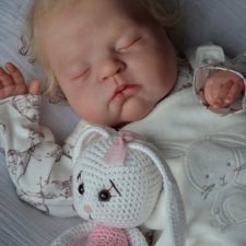 Remi-Ashton by Cassie Brace