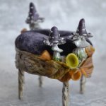 Пуфик, стул, оттоманка мухоморы фиалетовая