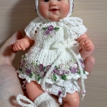 Повязушки для маленьких кукол за последние месяцы