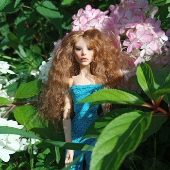 Китти приехала.