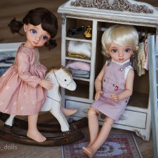 Две сестрички