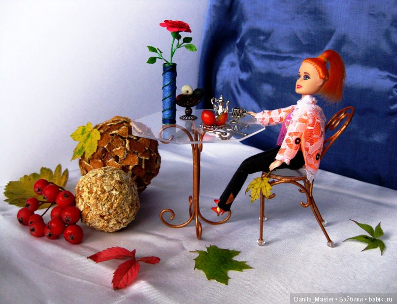 Пост знакомства. Уютная осенняя кафешка