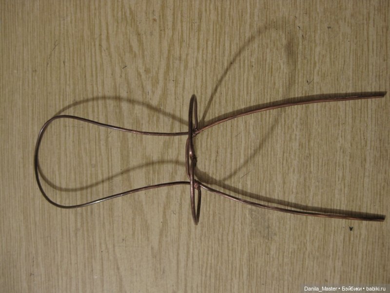 Стол и стулья из проволоки с фотографиями процесса. Часть 2. Стулья