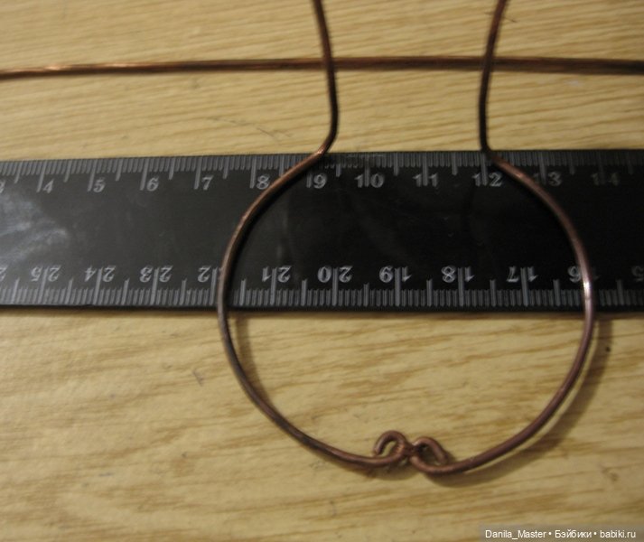 Стол и стулья из проволоки с фотографиями процесса. Часть 2. Стулья