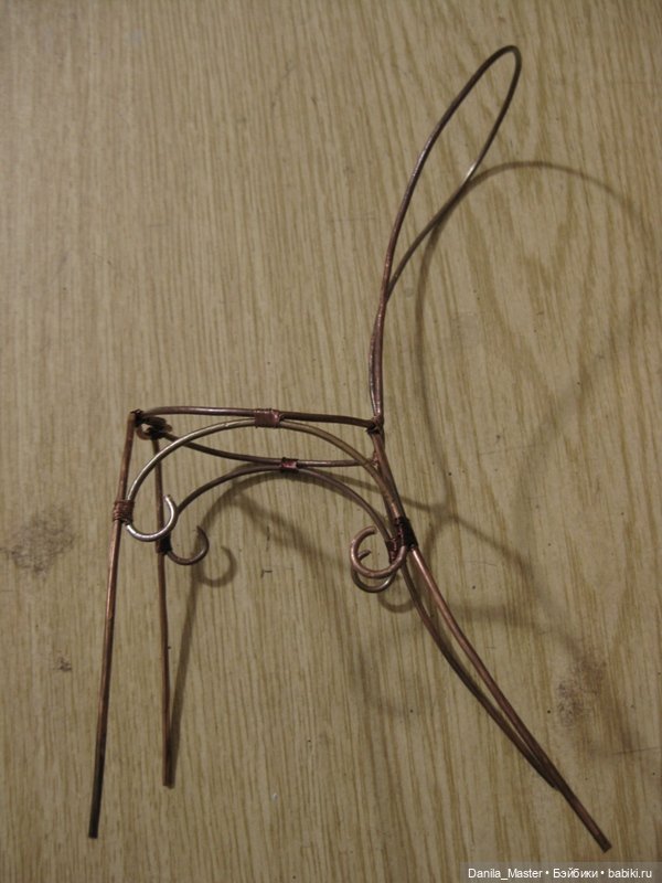 Стол и стулья из проволоки с фотографиями процесса. Часть 2. Стулья