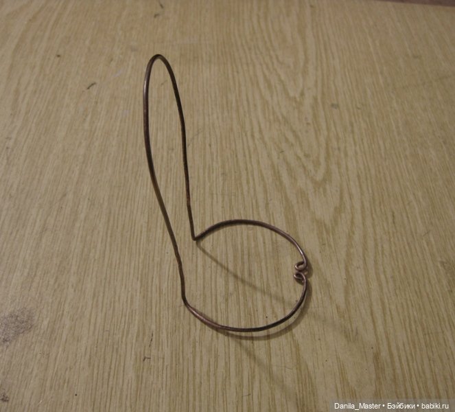 Стол и стулья из проволоки с фотографиями процесса. Часть 2. Стулья