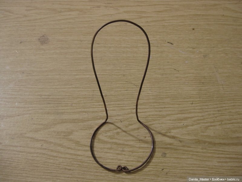 Стол и стулья из проволоки с фотографиями процесса. Часть 2. Стулья