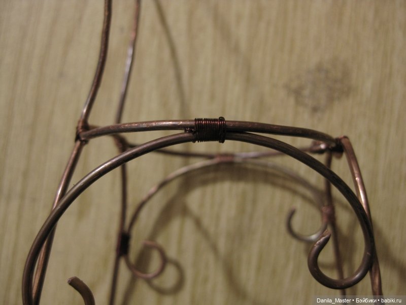 Стол и стулья из проволоки с фотографиями процесса. Часть 2. Стулья