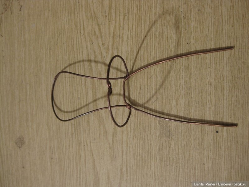 Стол и стулья из проволоки с фотографиями процесса. Часть 2. Стулья