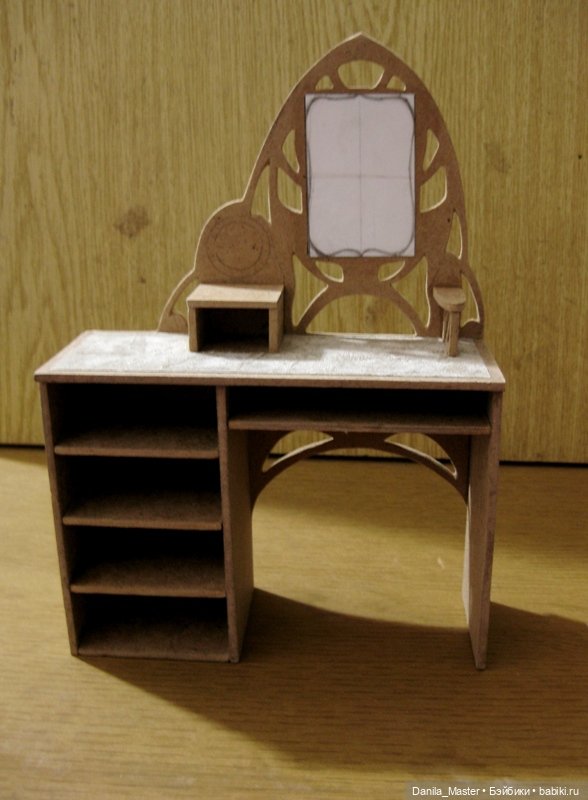 Туалетный столик и стул. Процесс с фотографиями