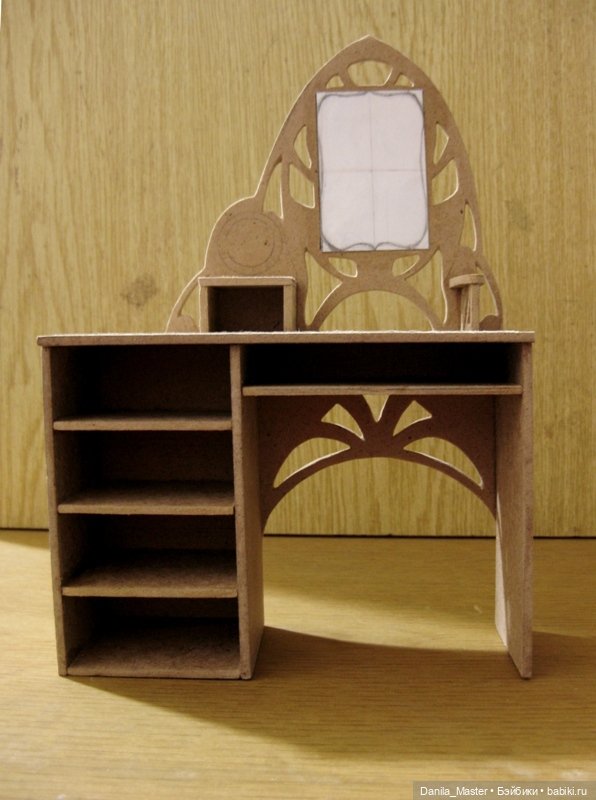 Туалетный столик и стул. Процесс с фотографиями
