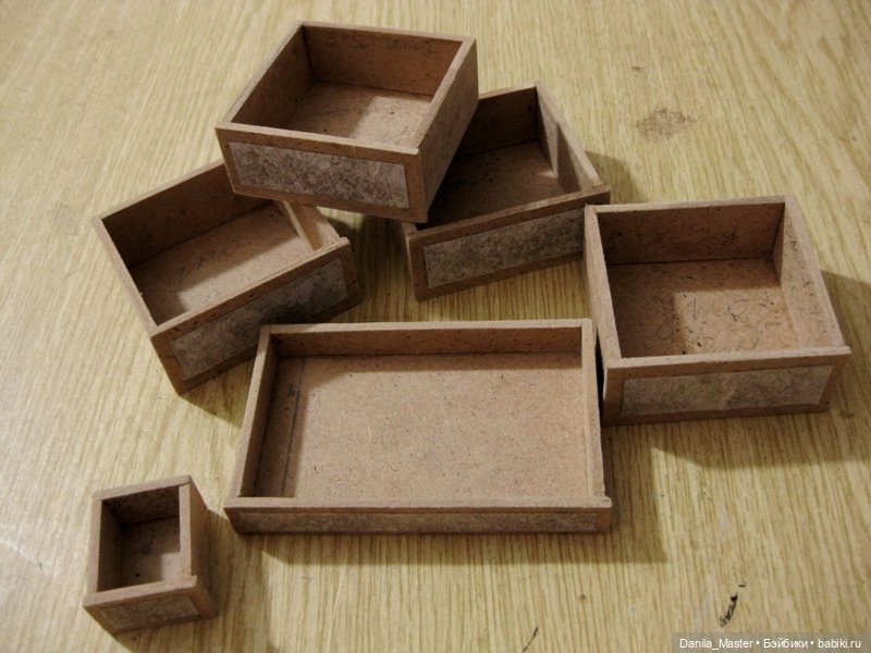 Туалетный столик и стул. Процесс с фотографиями