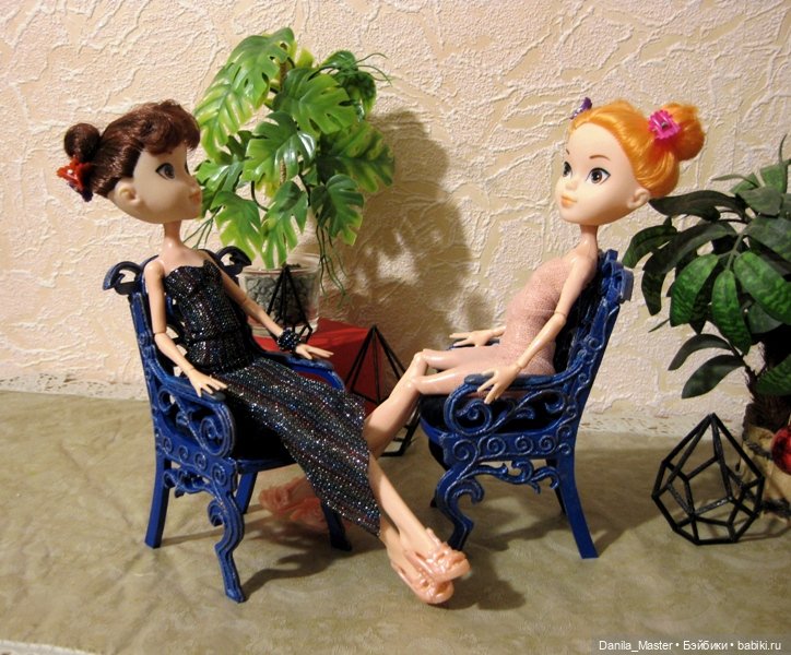 Знакомые стульчики — Мебель для кукол и домиков: фото (фото 8)