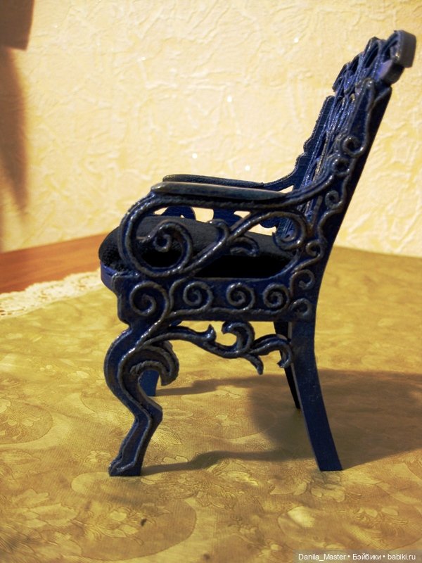 Знакомые стульчики — Мебель для кукол и домиков: фото