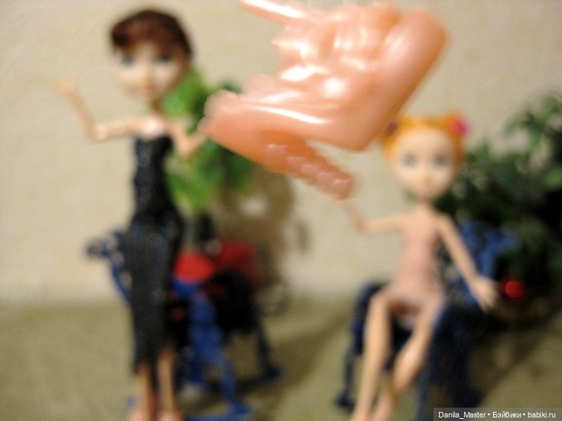 Знакомые стульчики — Мебель для кукол и домиков: фото