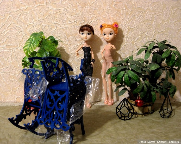 Знакомые стульчики — Мебель для кукол и домиков: фото (фото 3)