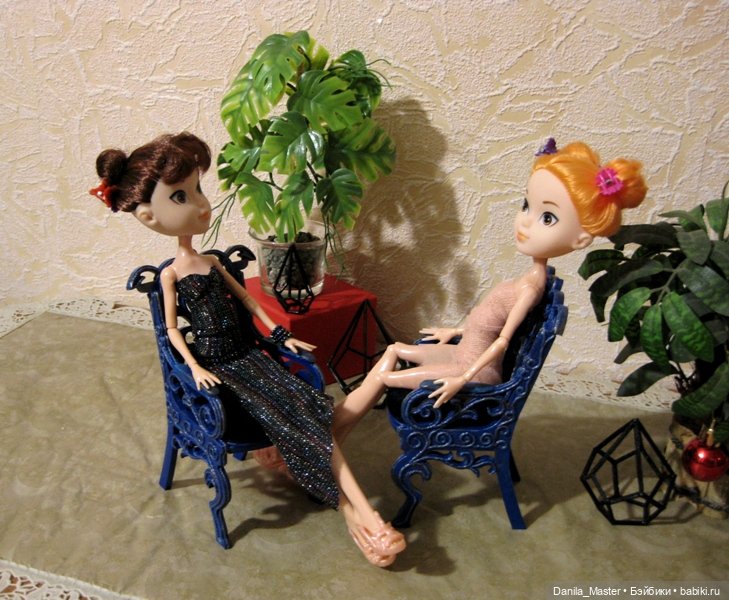 Знакомые стульчики — Мебель для кукол и домиков: фото (фото 7)
