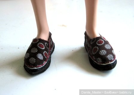 Обновки — Одежда и обувь для кукол своими руками: фото (фото 9)