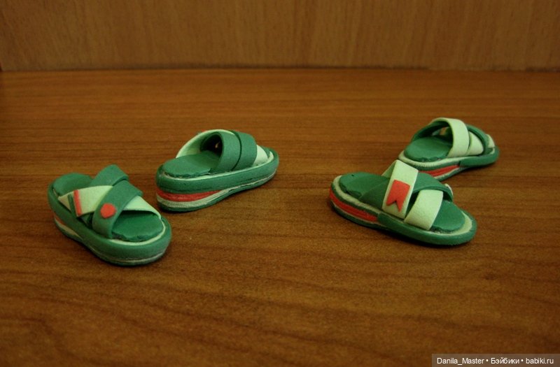 Обновки — Одежда и обувь для кукол своими руками: фото (фото 2)