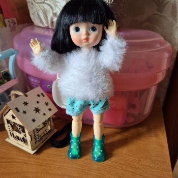 обновки для Диночки