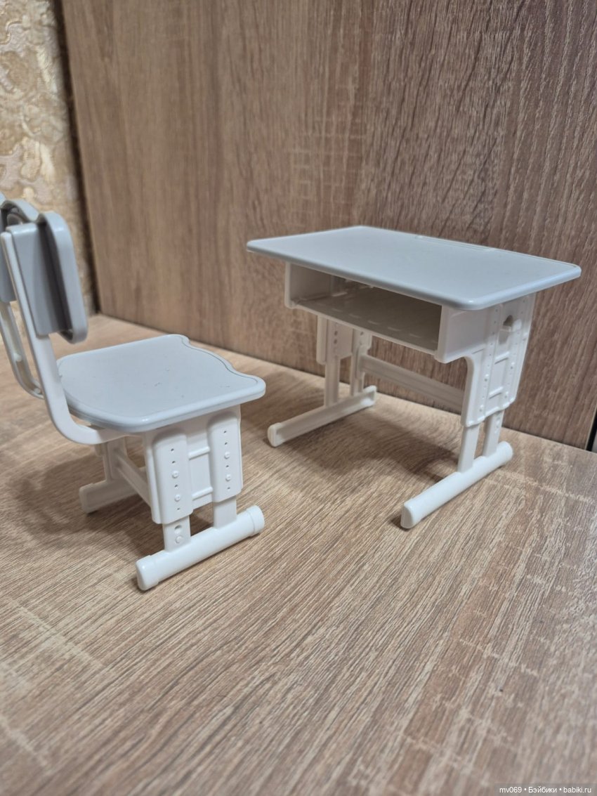 Стол для Диночки — Азиатские виниловые куклы (разное): Китай