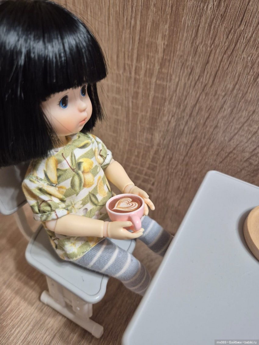 Стол для Диночки — Азиатские виниловые куклы (разное): Китай (фото 9)
