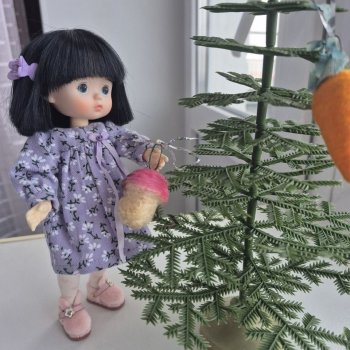 Наряжаем елку и наряжаемся сами