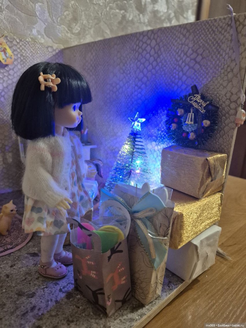 Открываем подарки — Азиатские виниловые куклы (разное): Китай