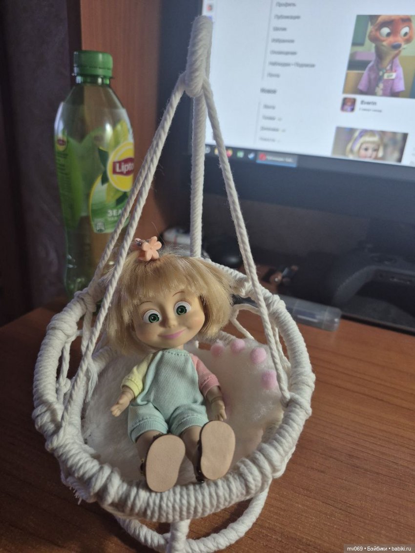 Маша осваивается — Куклы Маша и Медведь (Simba): Маша в кармашке