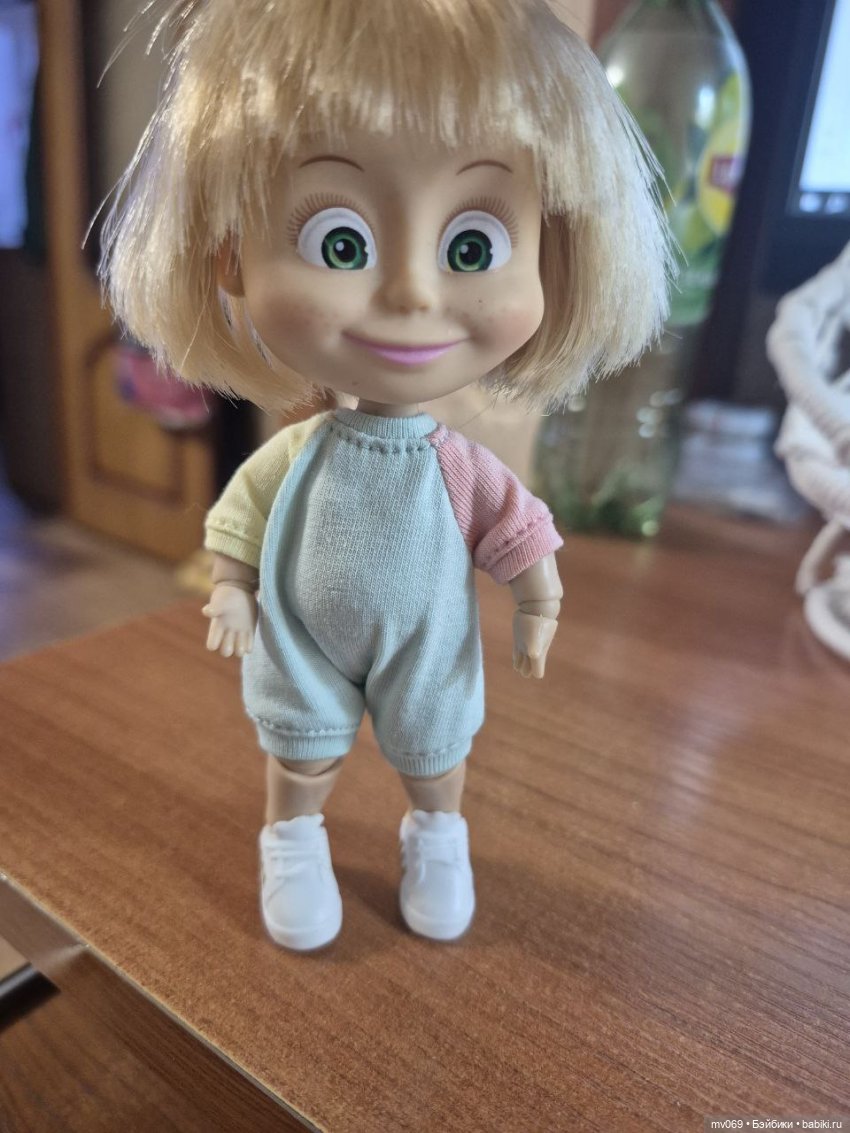 Маша осваивается — Куклы Маша и Медведь (Simba): Маша в кармашке (фото 8)