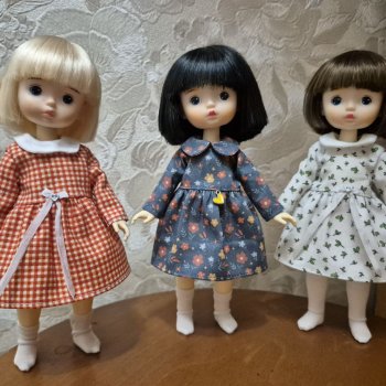 Подарки девочкам (?) к 23 февраля