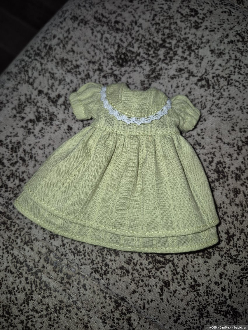 Примерка обновок | Бэйбики Примерка обновок — Азиатские виниловые куклы (разное): Китай