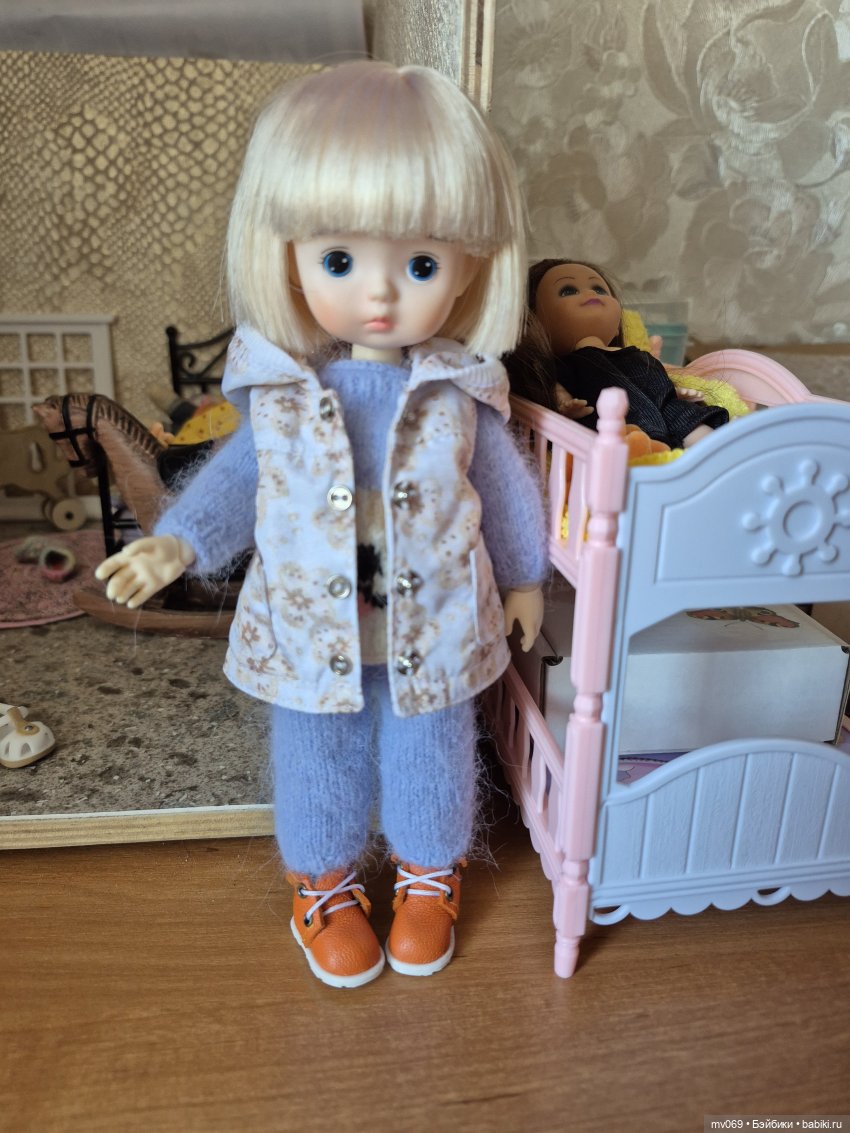 Новая жилеточка — Азиатские виниловые куклы (разное): Китай (фото 3)