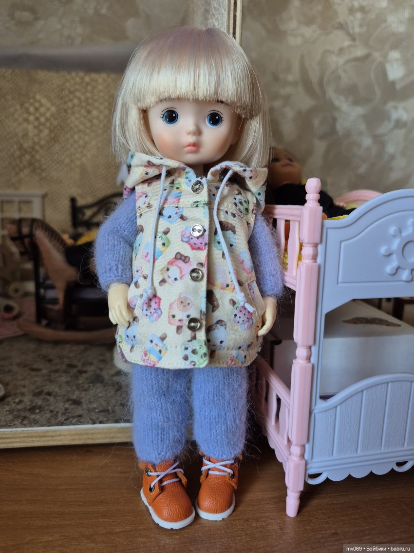 Новая жилеточка — Азиатские виниловые куклы (разное): Китай (фото 5)